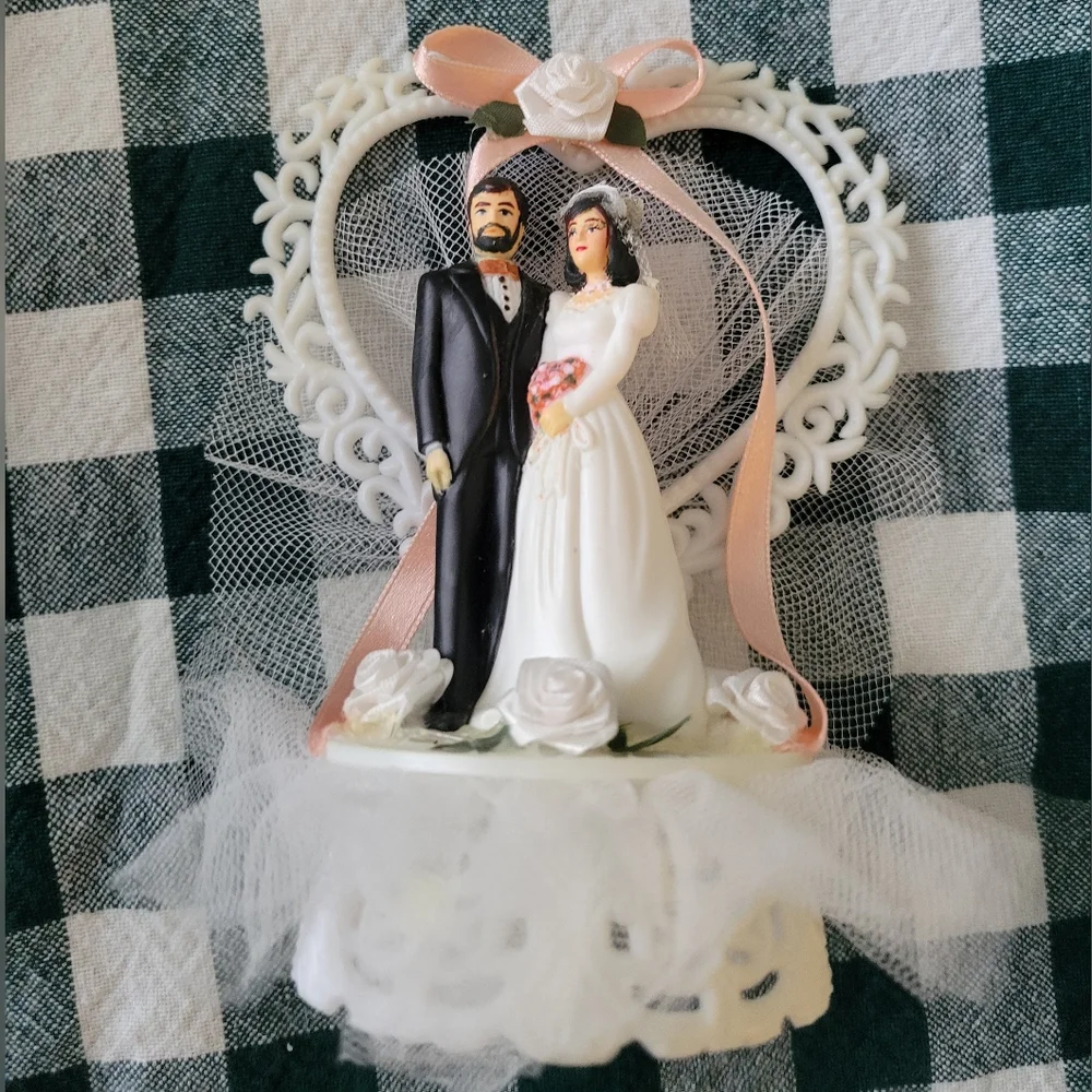 Elegant Wedding Cake Toppers Set - White